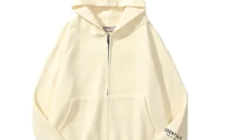 The Essentials Hoodies: A Modern Staple in Streetwear Fashion